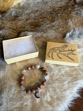 Montana Soul Wooden Bead Bracelet with Crescent Charm - Brown & Clear (1825)